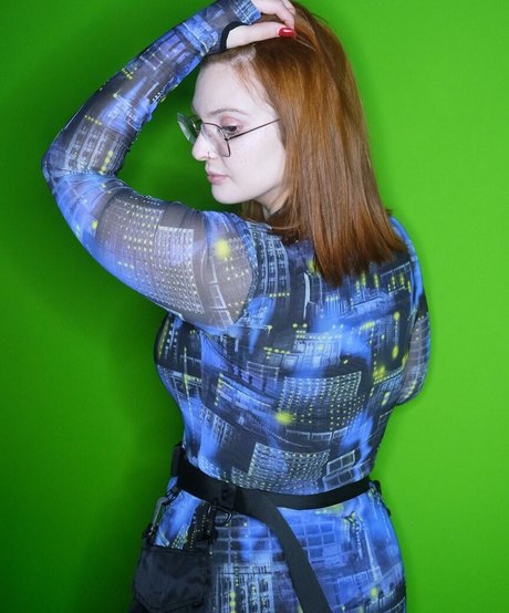 Hilary Ilariaa schöne nackten bild