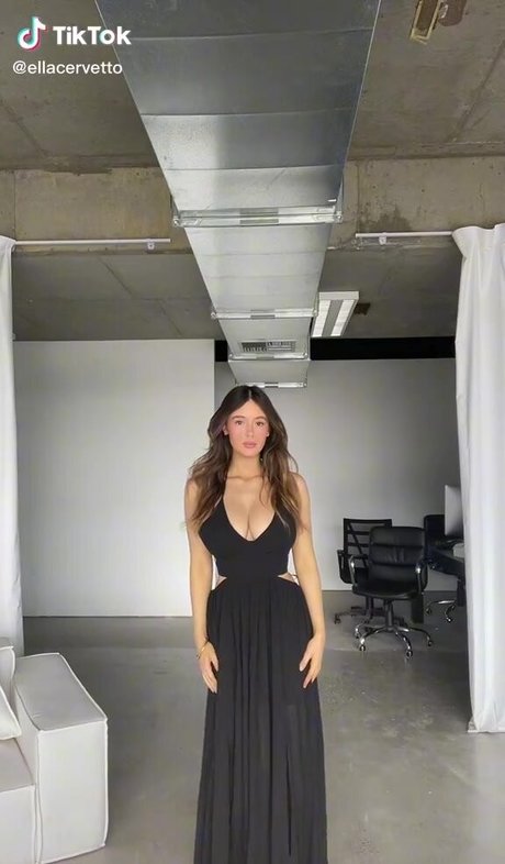 Ella Grace Cervetto erwachsene nackte bilder