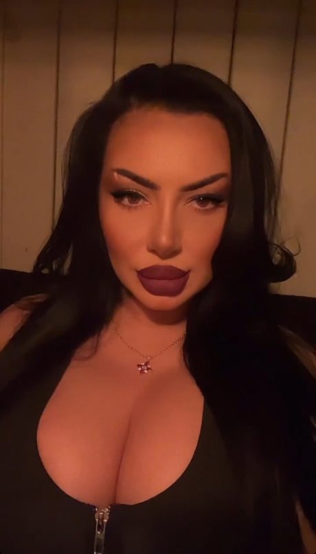 dünne ebenholz-onlyfans exklusive porno foto