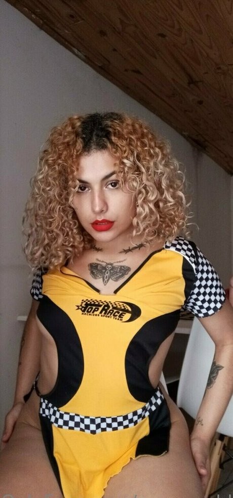 sexxyreddemon freie nackt bilder