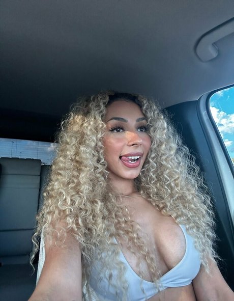 mia sorety live erotische schöne foto