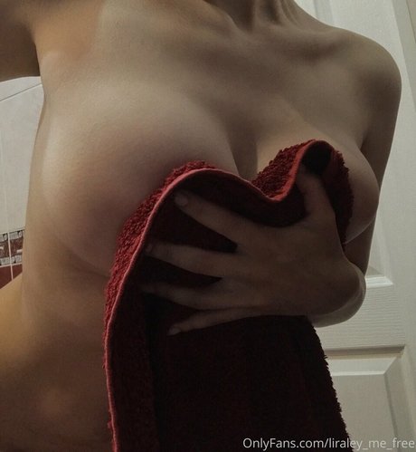 liraley me free nacktheit sex galerien