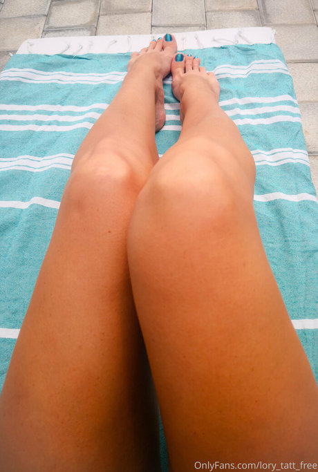 lory tatt free hübsche nackte galerie