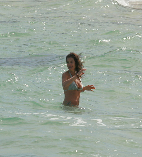 Teri Hatcher model nackt galerie