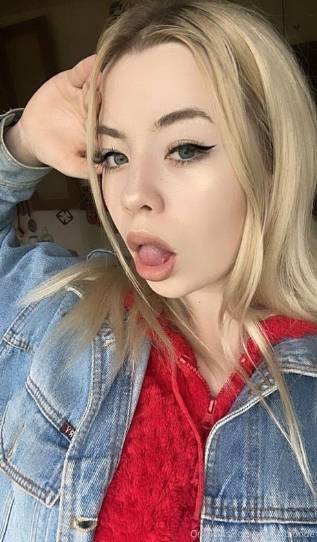 hot blonda nackt bilder