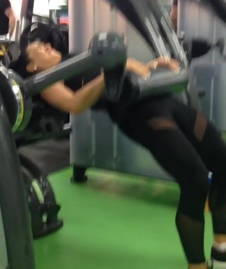 Suzy Hanah model nacktheit fotos