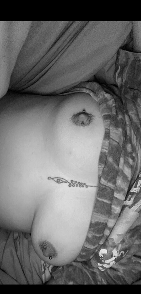 destaniemarie xxx erotische bild