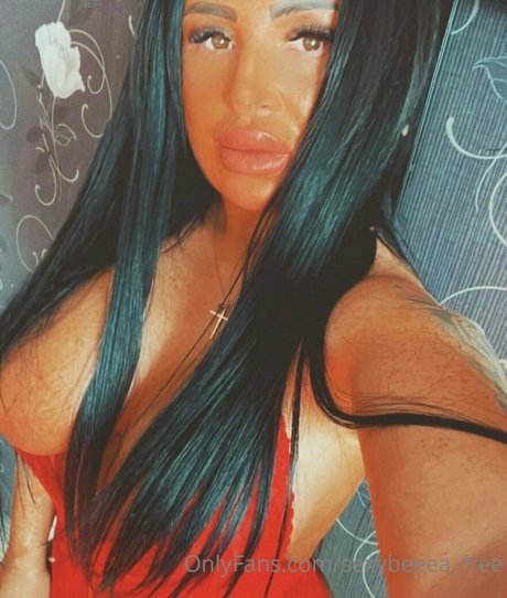 sexybeeea free freie nackte galerien