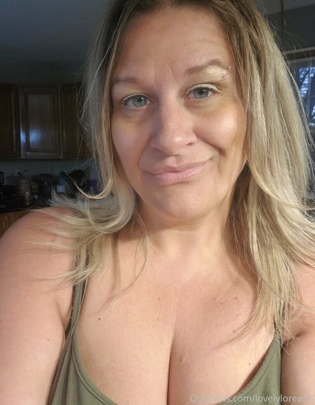 lovelyloreann top pornostar bilder