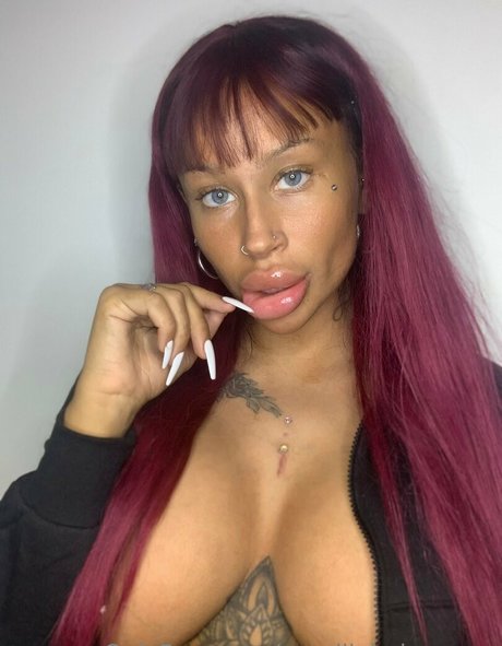 pernillahakansson kunst pornostar bild