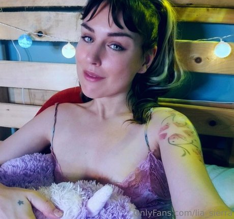 lia sierra top xxx fotos