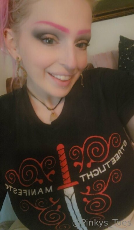 pinkys toes nackt exklusive fotos