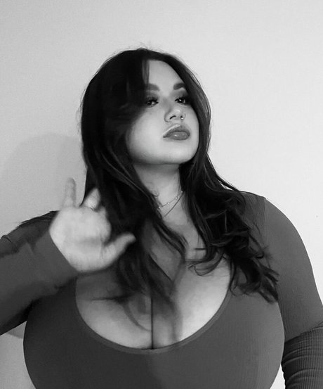 Sara M erotische exklusive foto