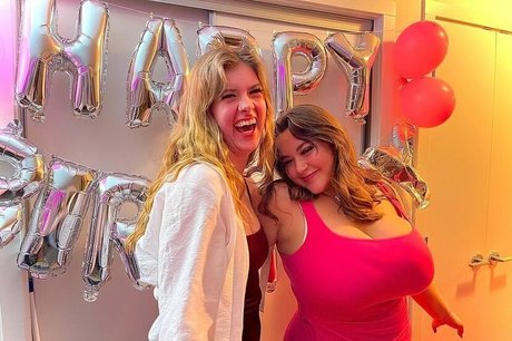 Sara M erwachsene sex foto