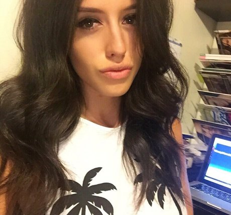 carrieOOOS erotische nackte galerien