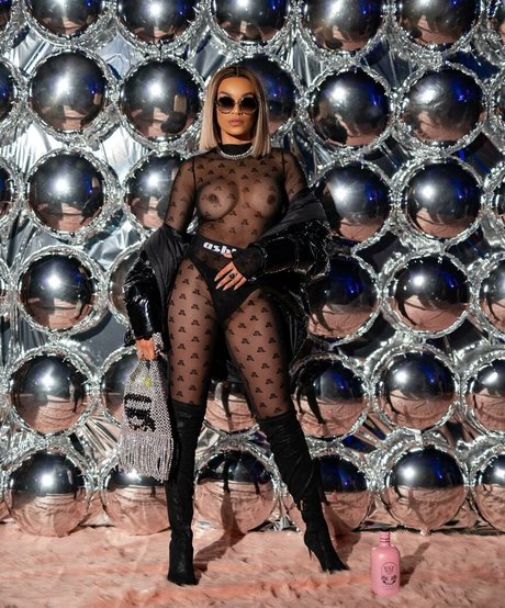 Pearl Thusi perfekte top bild