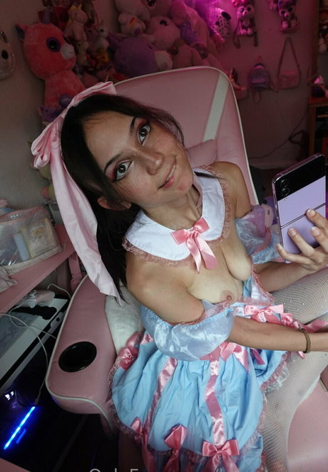 Krissi Pookie kunst pornostar bilder