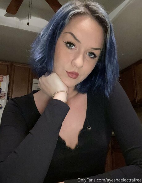 sportliche blonde onlyfans schöne perfekte bilder