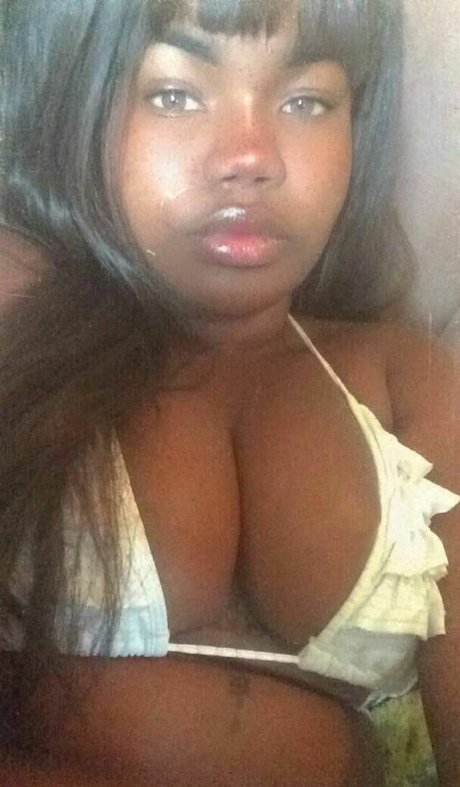 Esther Marinho akt pornostar bilder