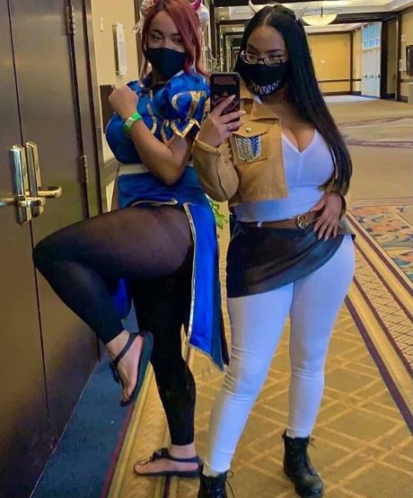 Jaki Oppai erotische pornographische fotos