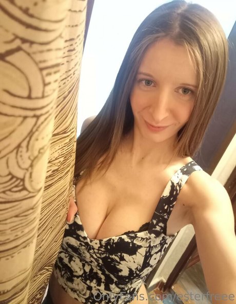 esterfreee akt archiv