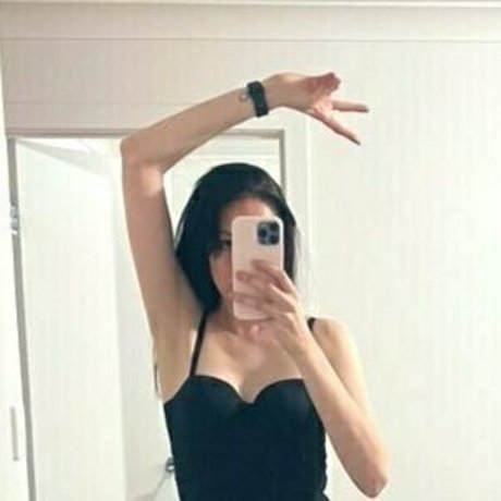 lollyfangs freie nackt foto