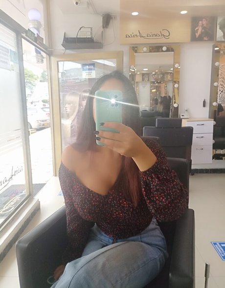 Officefacil perfekte nackt fotos