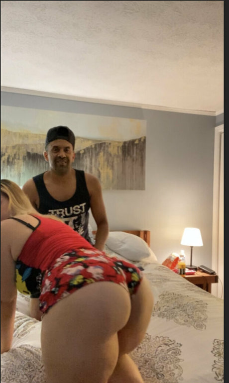 Angelmamii nackten bild