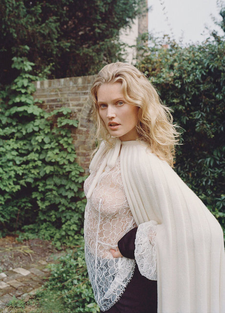 Toni Garrn kostenlose xxx fotos