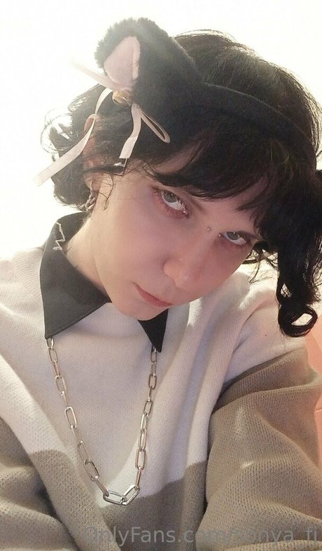 sonya fj top erotische fotos