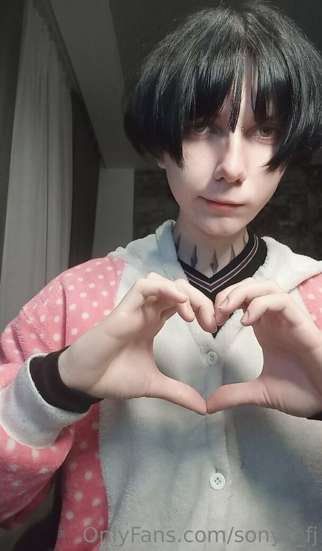 sonya fj schauspielerin nette bilder