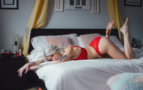 amandahoneyxx nackt kunst archiv