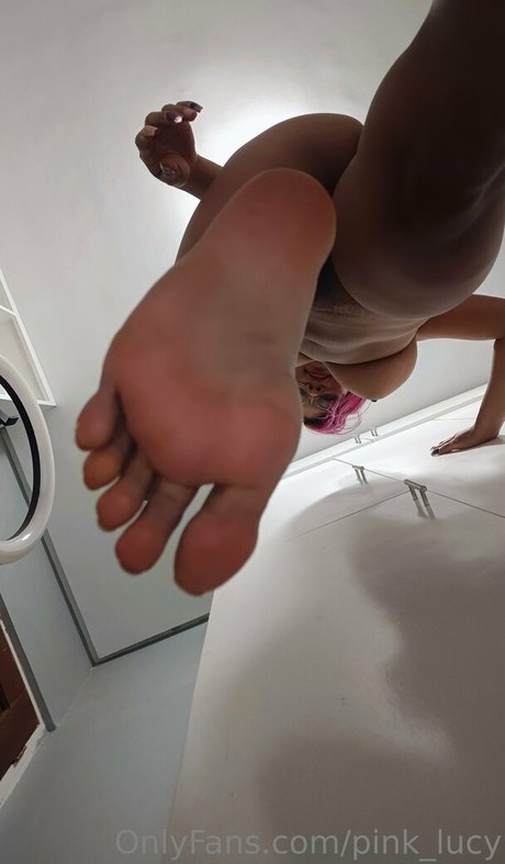 pink lucy hübsche erwachsene galerien