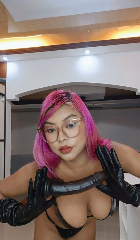 pink lucy hübsche heiße bilder