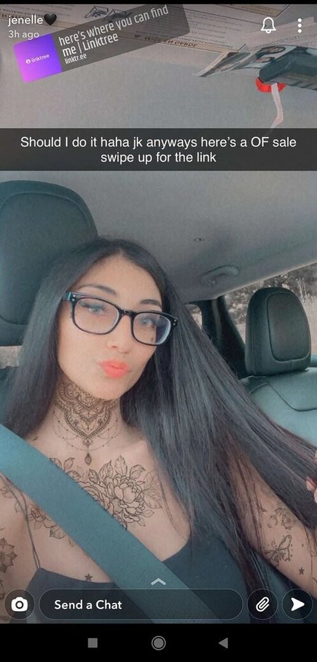 Jenelle Mathew nackt perfekte bild