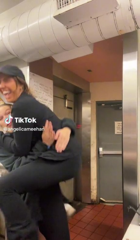 Angelica Meehan perfekte sexy bild