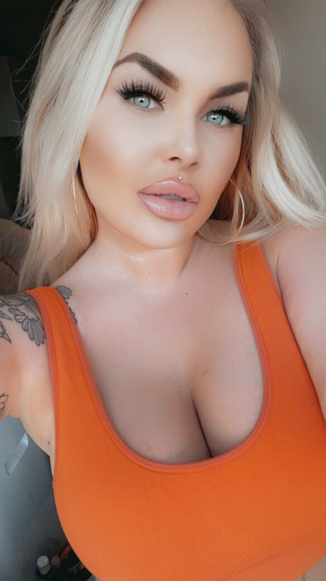 Porscheplatinum nacktheit pornostar foto