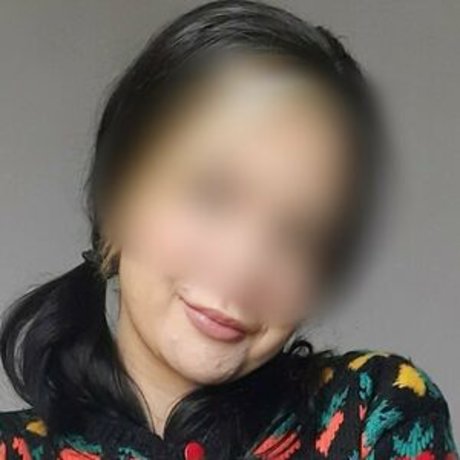 emiliamars heiße nackt bild