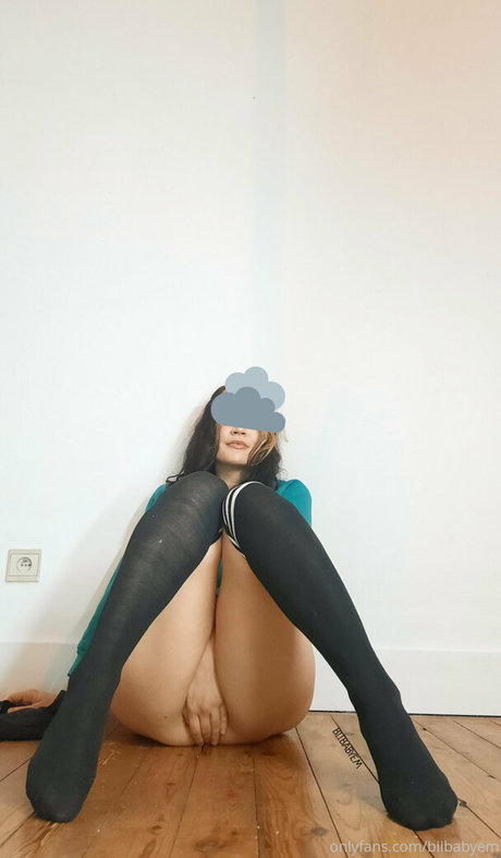 emiliamars hd nackte bild