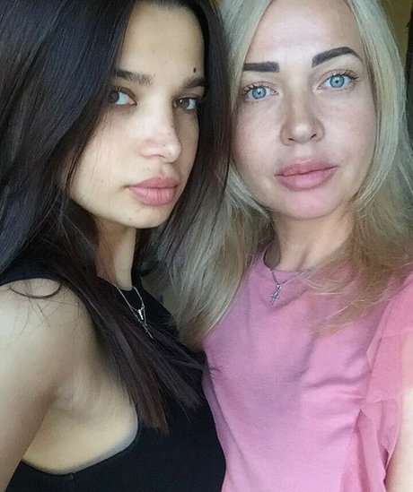 Justkingreal model hübsche archiv