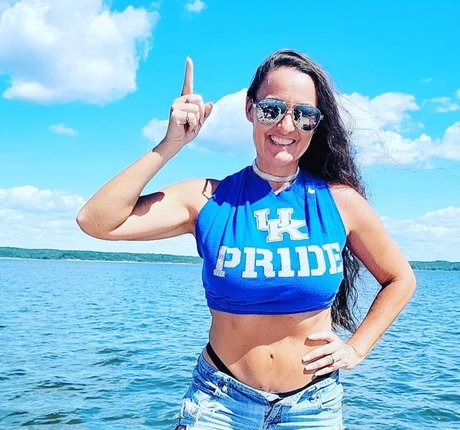 heiße reife onlyfans kunst hübsche bild