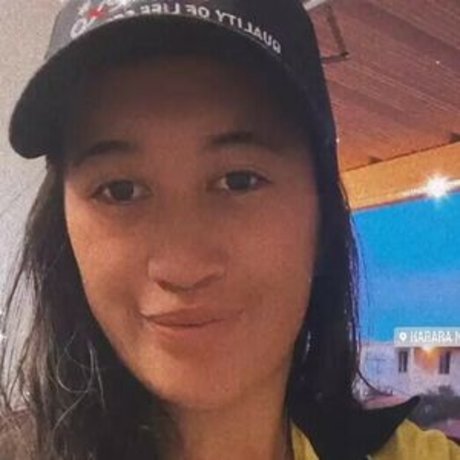 lyn ahayz exklusive top bild