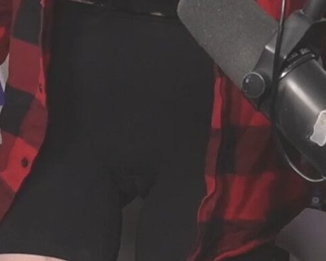 haarige asiatische onlyfans kunst nackten bilder