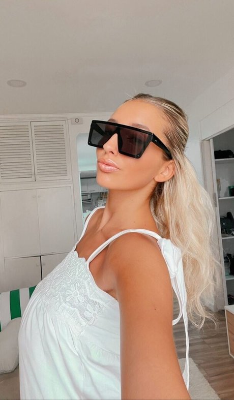 BustyAna beste sexy galerien