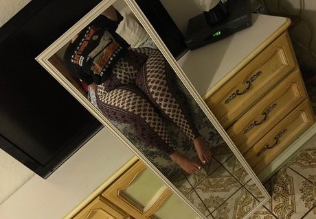 SoftestPear akt galerien