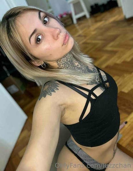 luzzchan perfekte pornostar bild