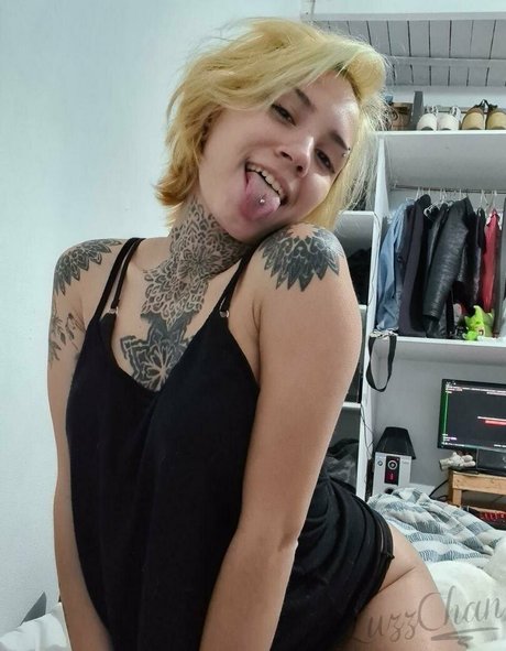 luzzchan nacktheit perfekte galerie