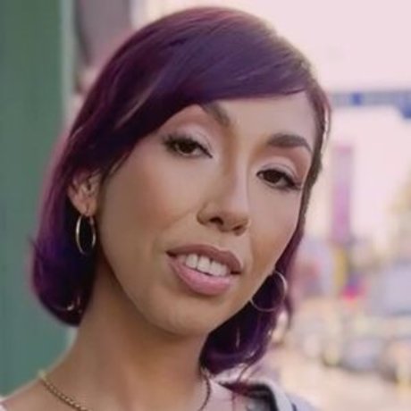 Xochi Moon top erwachsene bilder