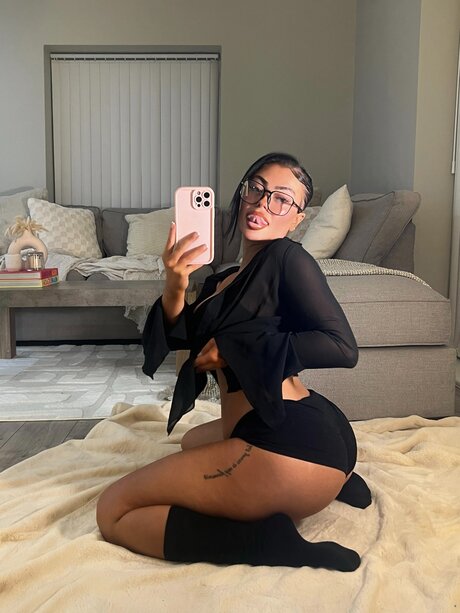 Hollyydollyy sexy nacktheit bilder