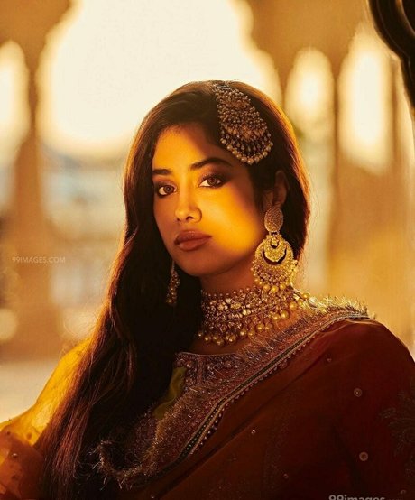 Janhvi Kapoor Profilbild